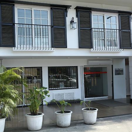 דהראדון Hotel President מראה חיצוני תמונה