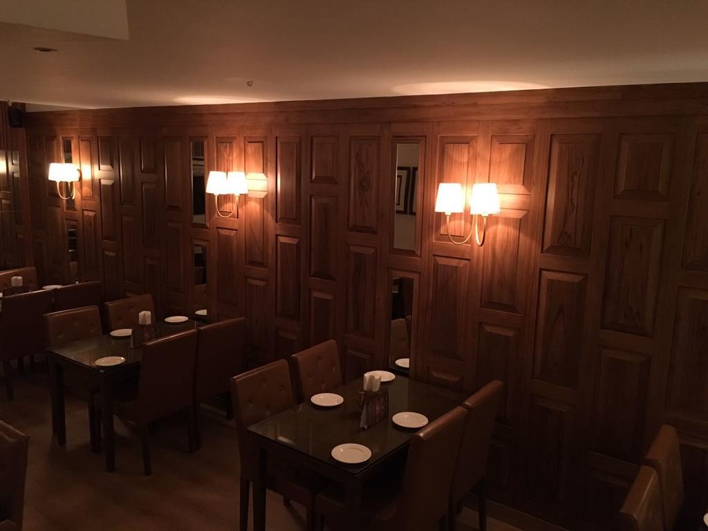 דהראדון Hotel President מראה חיצוני תמונה